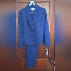 New With Tags Le Suit 2-piece Women's Suit 4 Petite